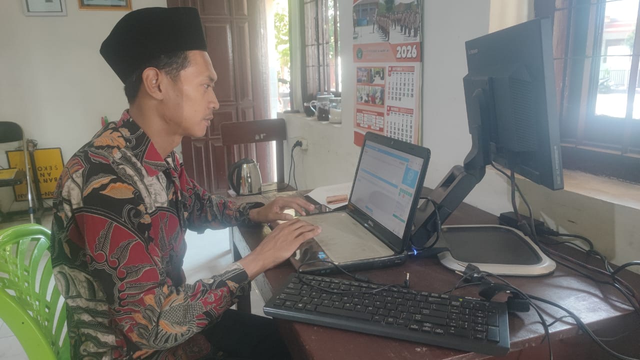 Guru MTs Maarif Sukorejo Ikuti Ujian AKG, Dorong Peningkatan Kompetensi dan Mutu Pembelajaran