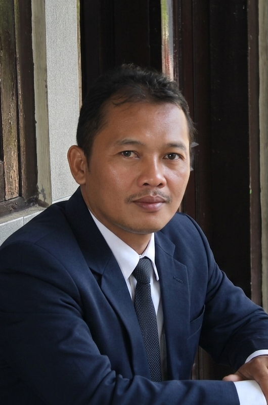 Robet Aprilianto, M.Pd